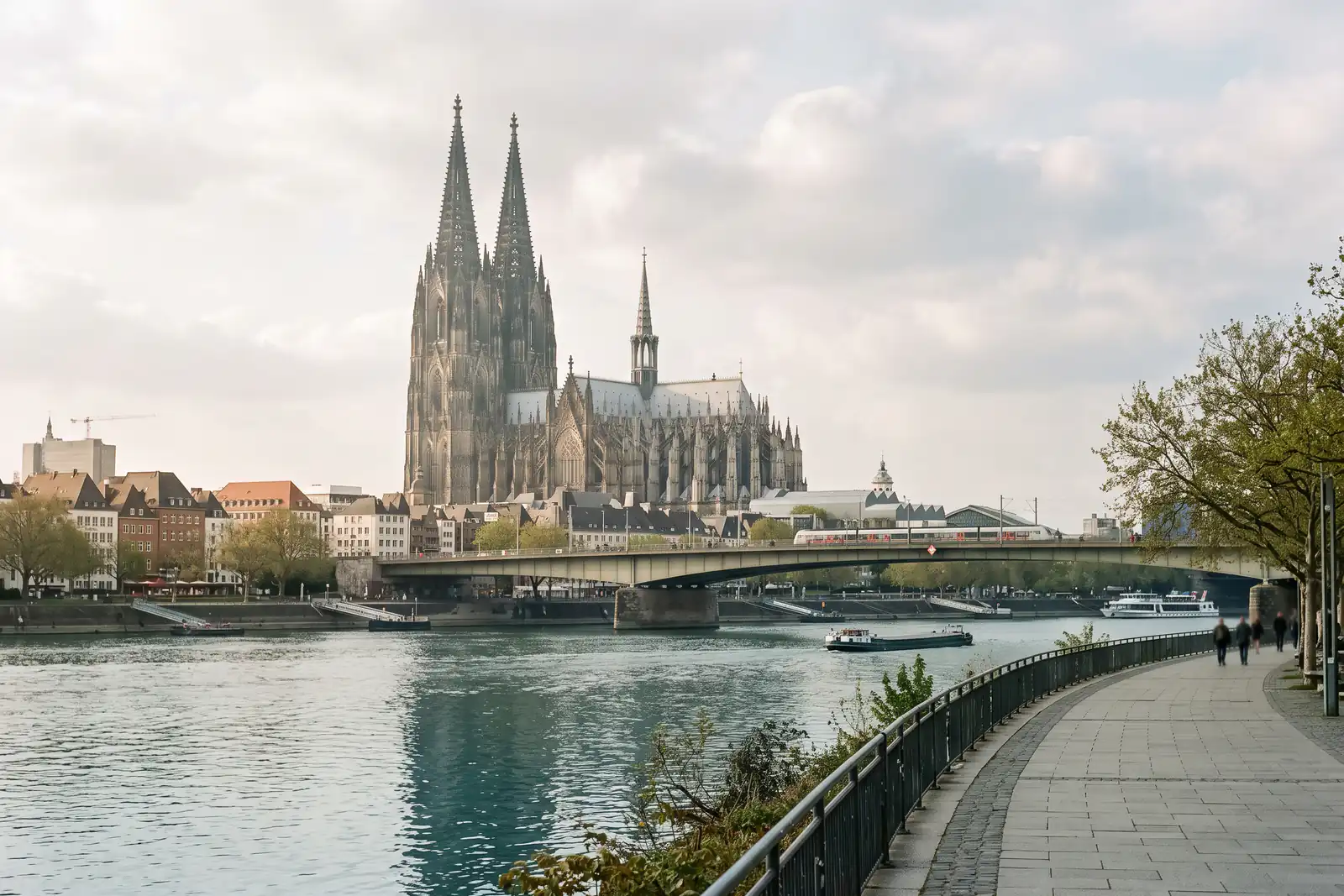 Zahnärzte in Köln: Symbolbild